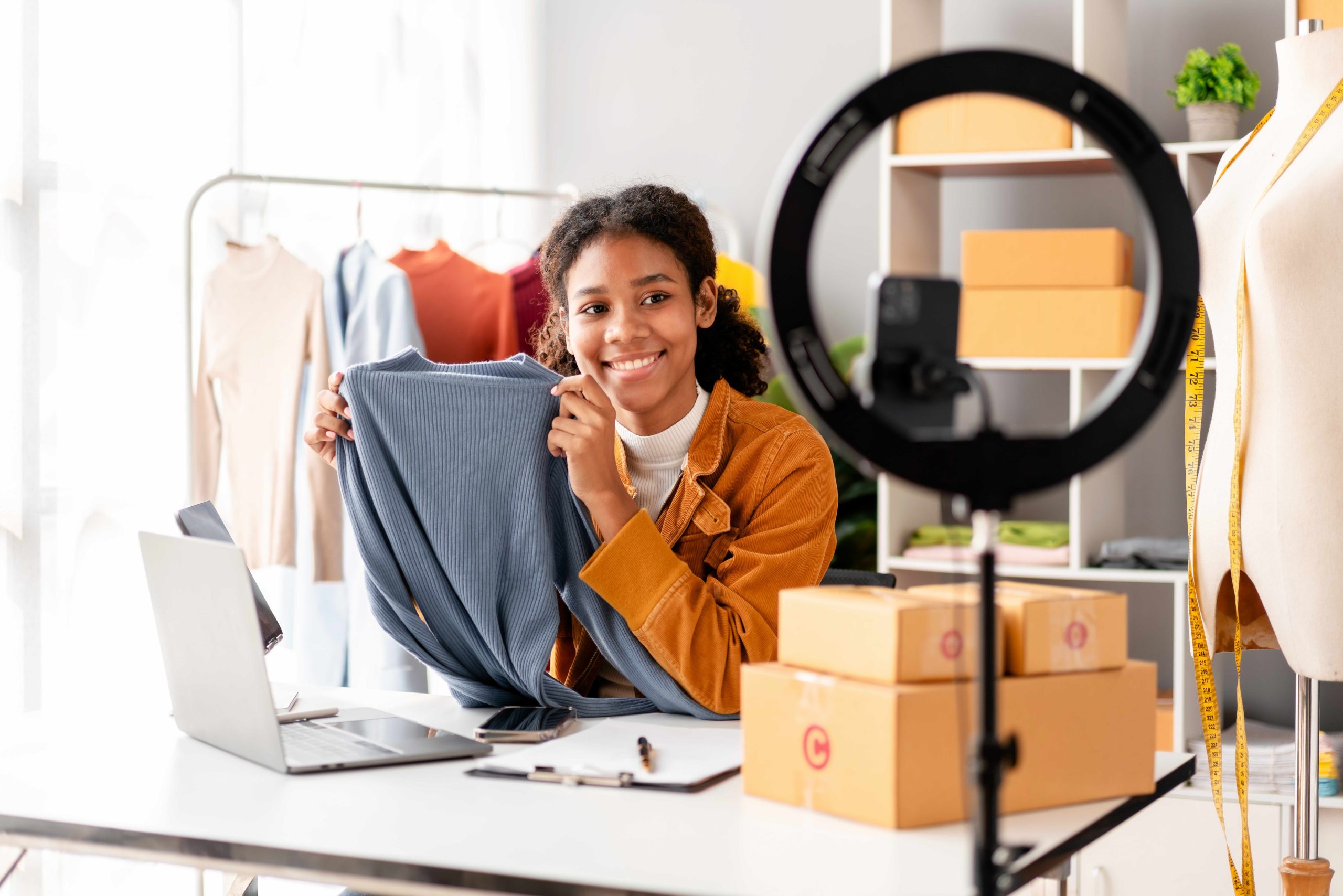 Kuva tuotekuvauksesta verkkokaupan konversion parantamiseen